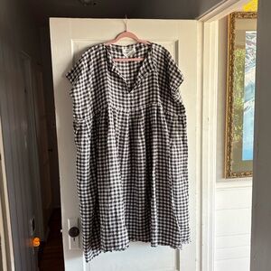 Véritécœur linen dress from Japan. Circle Cut. Lots of fabric! OS. NWOT.